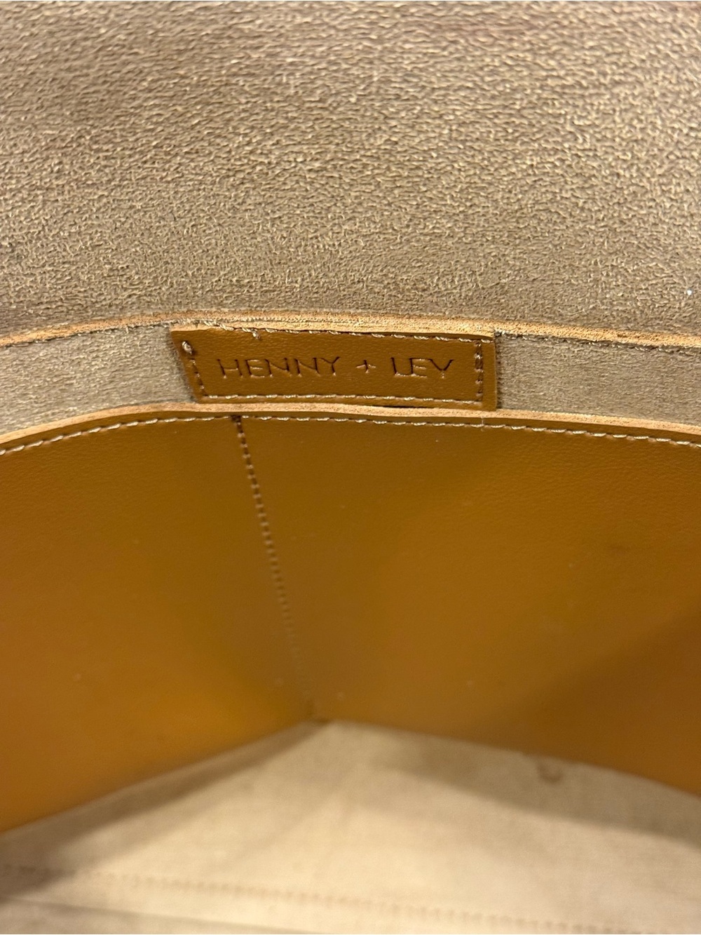 Henny + Lev Danielle Everyday Vegan Leather Tote Bag - Picture 6 of 15